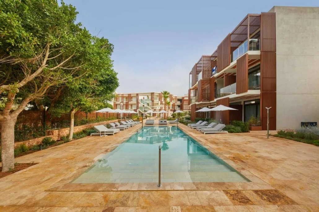 Cala San Miguel The Club