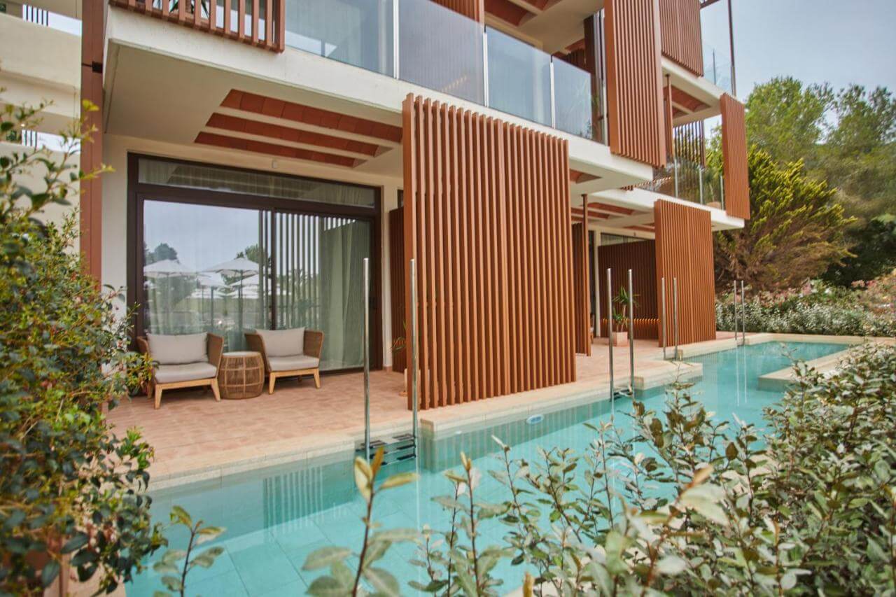 Cala San Miguel The Club