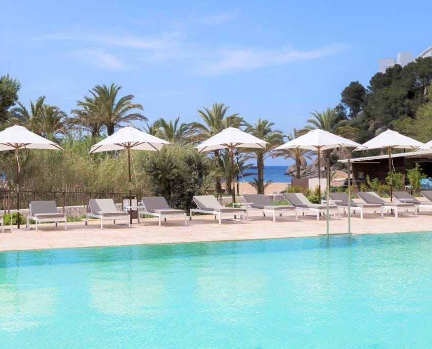 Cala San Miguel The Club