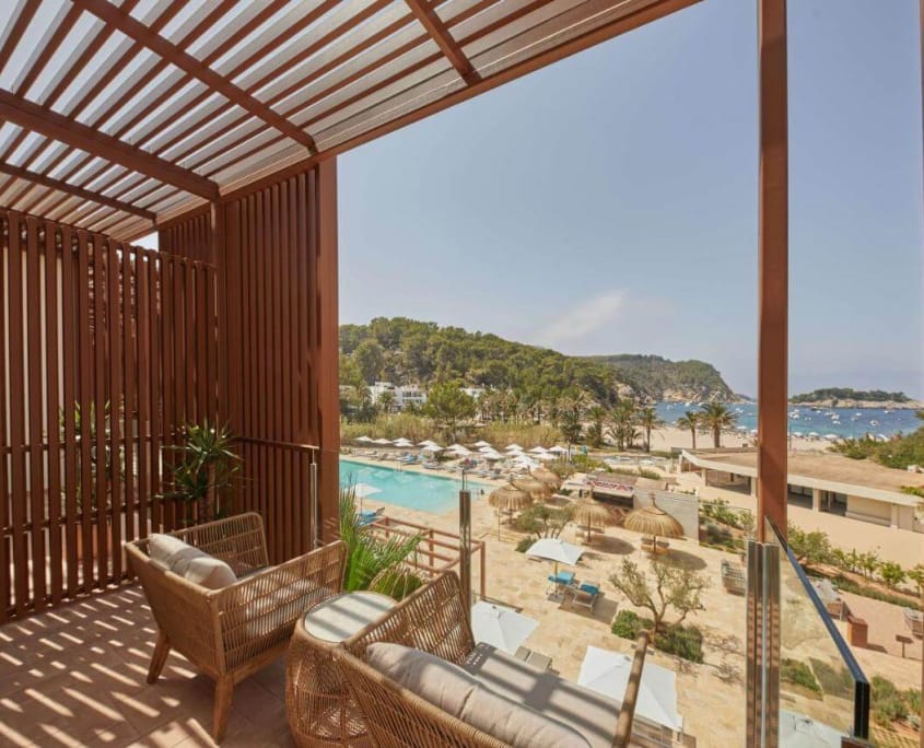 Cala San Miguel The Club