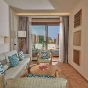 Cala San Miguel The Club